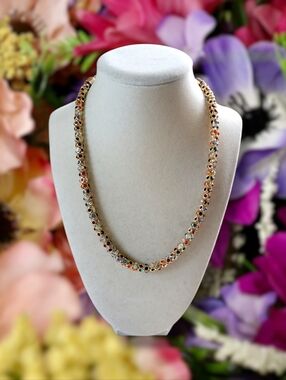 Gloria Vanderbilt | NWOT Gold Tone Multicolor Crystal Mesh Chain Necklace